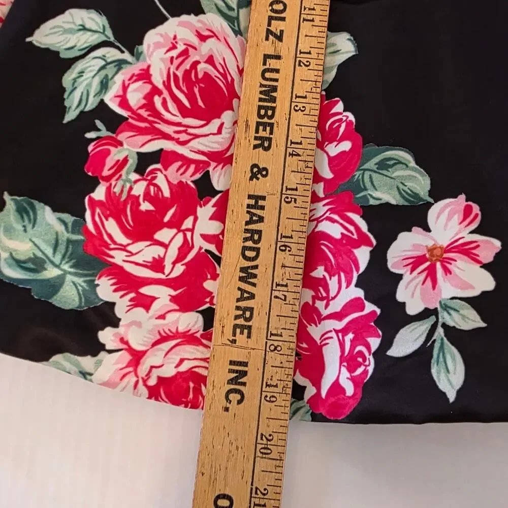 Black Pink Red Rose Silky Feel Mini Skater Skirt Pockets Fitted Waist Womens L